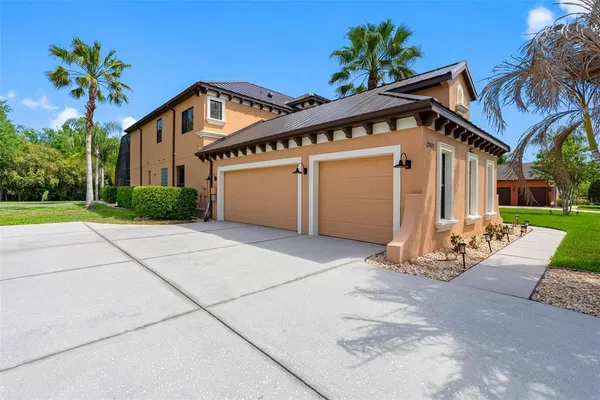 $875,000 | 22425 Oakville Drive, Land O' Lakes, FL 34639