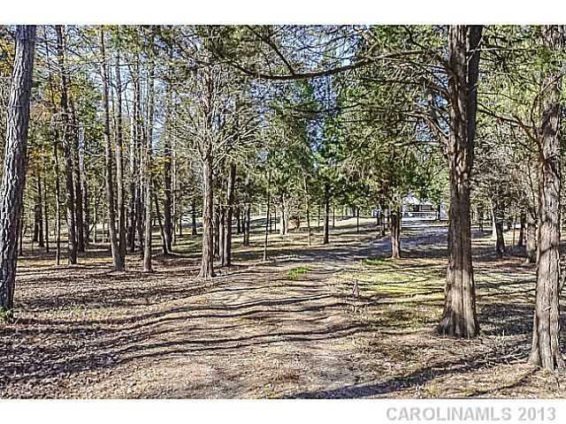 293 South Beersheba Road Clover, SC 29710 - Photo 3 of 16