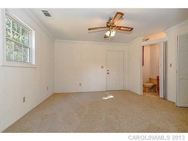 293 South Beersheba Road Clover, SC 29710 - Photo 9 of 16