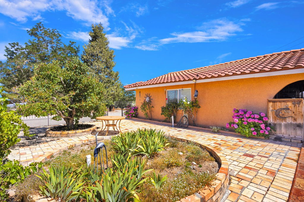 9072 Green Road Pinon Hills, CA 92372 - Photo 7 of 70
