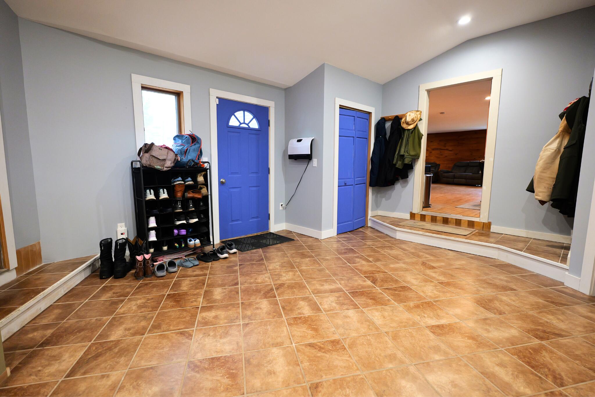 286 Wiscasset Road Whitefield, ME 04353 - Photo 21 of 40 Mud Room (1)