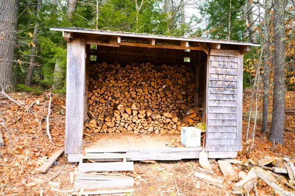 $625,000 | 286 Wiscasset Road, Whitefield, ME 04353
