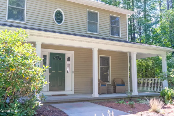 $10,000 | 504 Grand Avenue, Saratoga Springs, NY 12866