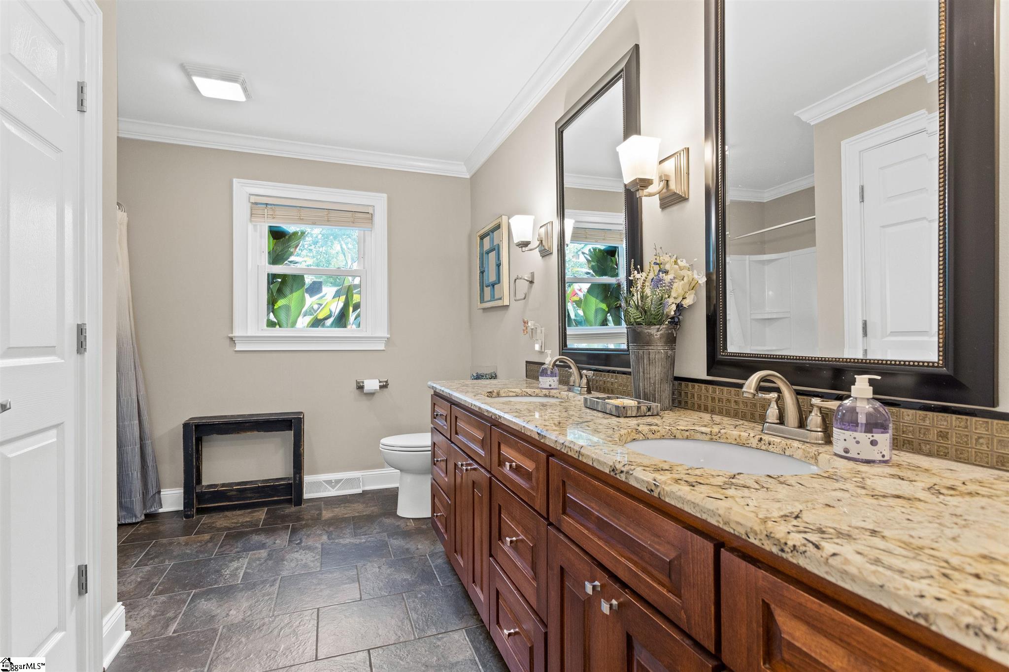 101 Frederick Street Greer, SC 29651 - Photo 16 of 31 Gallery Image 16