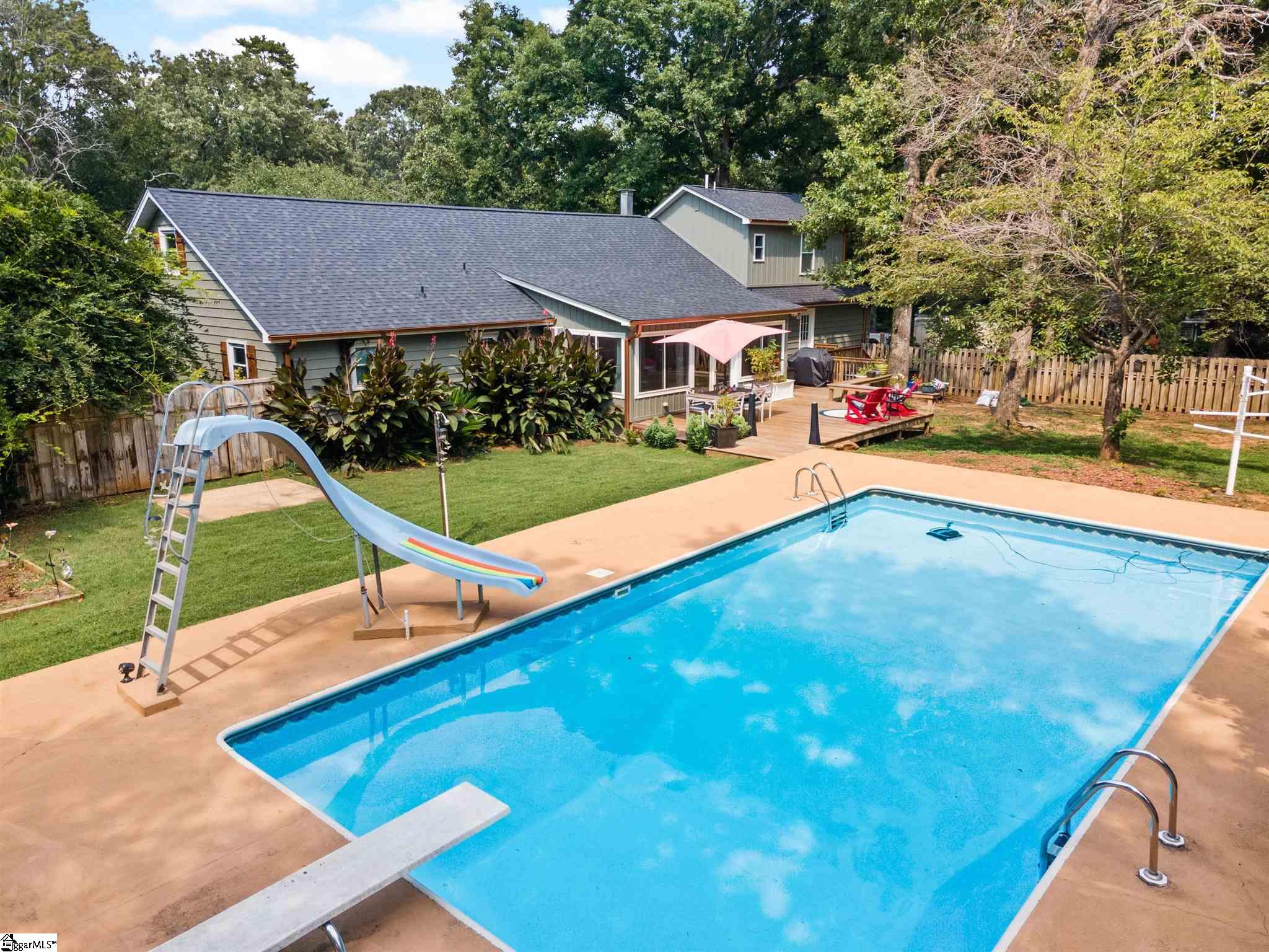 101 Frederick Street Greer, SC 29651 - Photo 3 of 31 Gallery Image 3