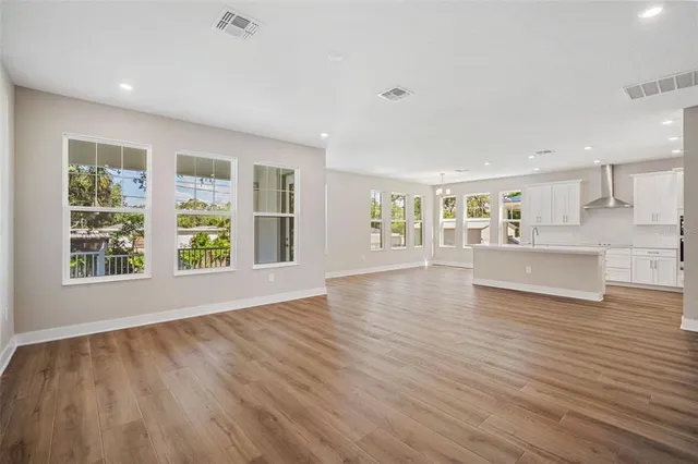 $1,049,990 | 741 58th Avenue Northeast, St. Petersburg, FL 33703