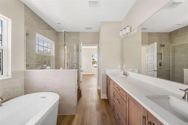 $1,049,990 | 741 58th Avenue Northeast, St. Petersburg, FL 33703