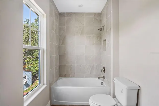 $1,049,990 | 741 58th Avenue Northeast, St. Petersburg, FL 33703