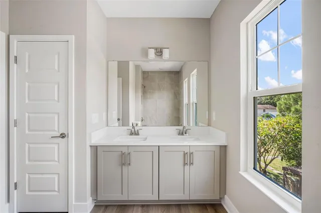 $1,049,990 | 741 58th Avenue Northeast, St. Petersburg, FL 33703