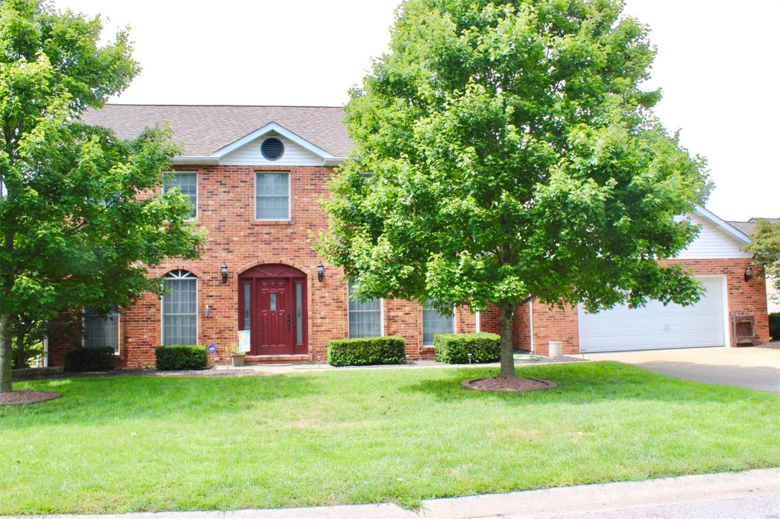 205 Hickory Ridge Belleville, IL 62223 - Photo 1 of 47 Gallery Image 1