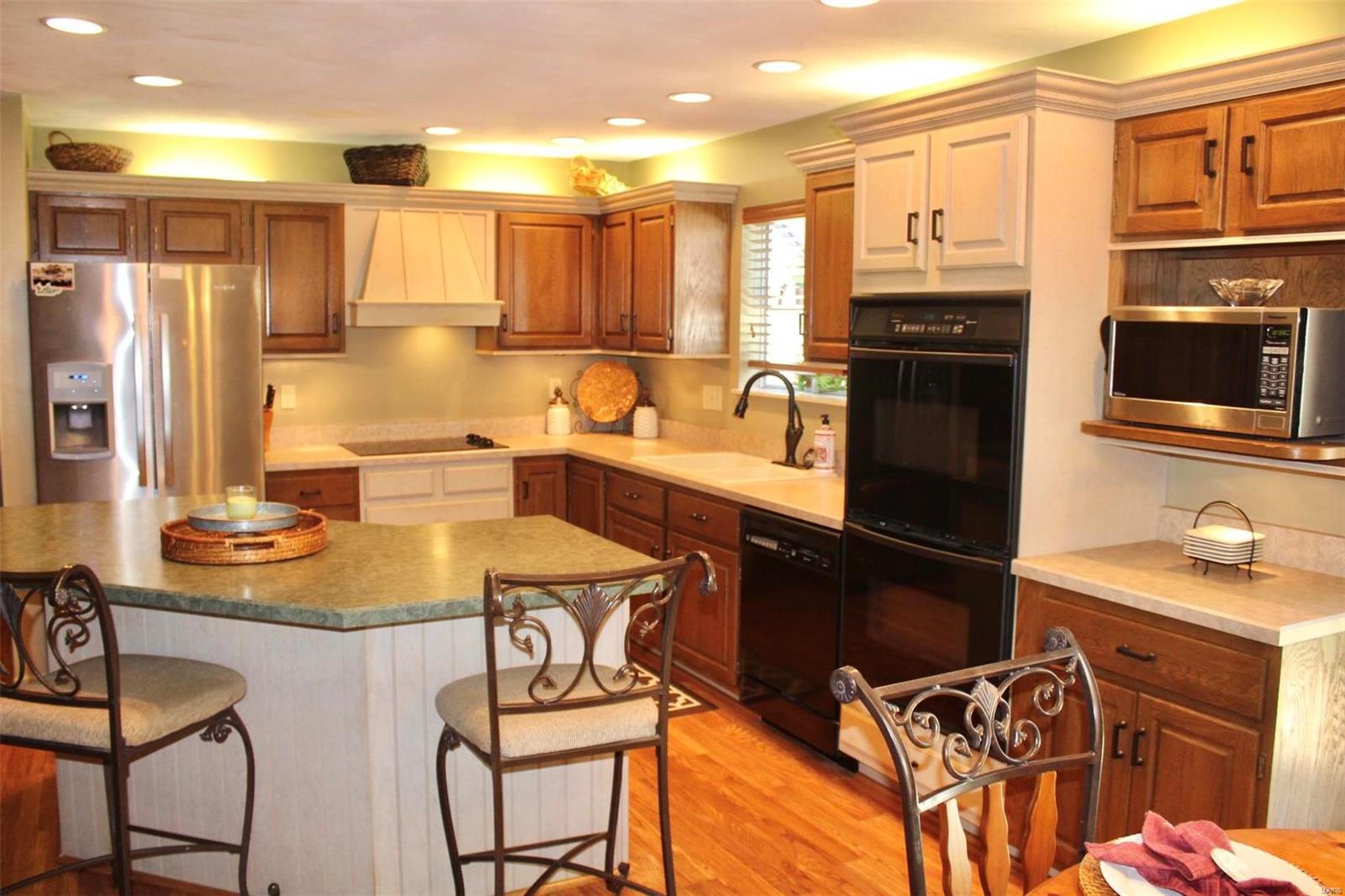 205 Hickory Ridge Belleville, IL 62223 - Photo 10 of 47 Gallery Image 10