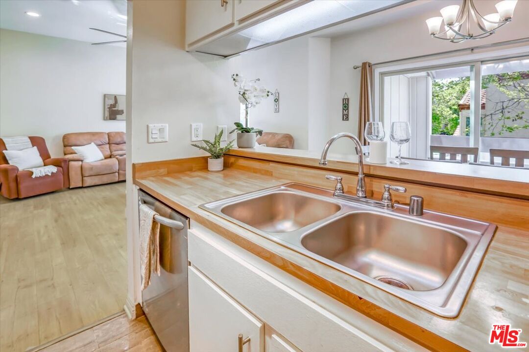1760 Sinaloa Road, Unit 268 Simi Valley, CA 93065 - Photo 8 of 21 a close view of sink and tap