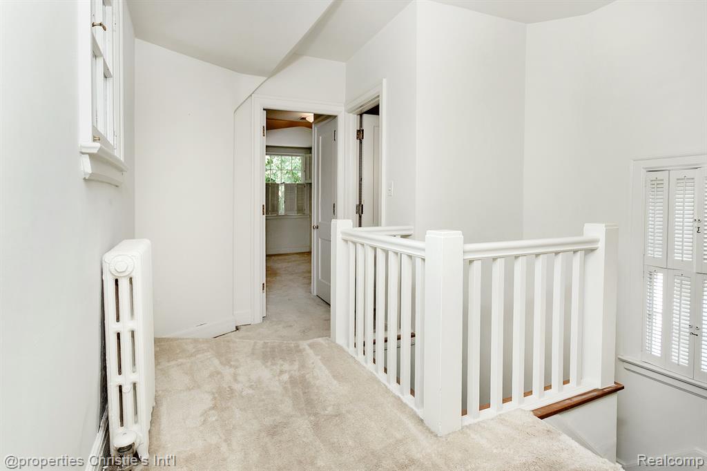 70 Devon Road Bloomfield Hills, MI 48302 - Photo 29 of 42