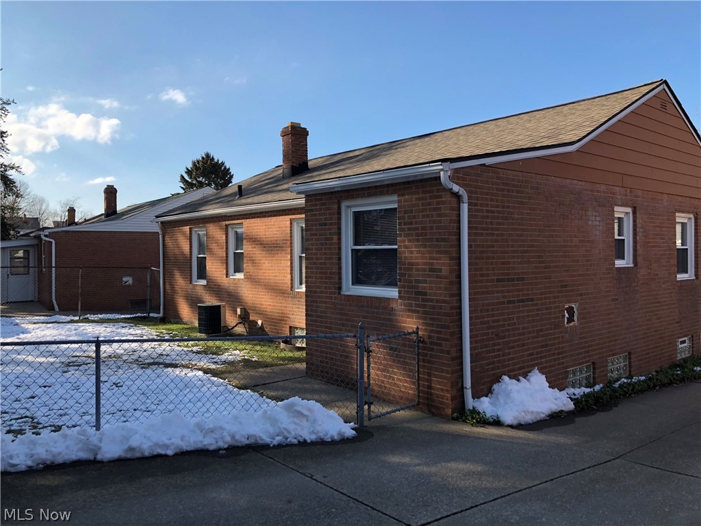 9420 David Road Cleveland, OH 44125 - Photo 22 of 23 Newer Vinyl Windows and Roof.