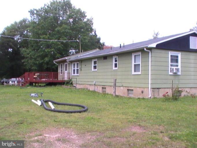 4745 Midland Road Midland, VA 22728 - Photo 9 of 11 Deck