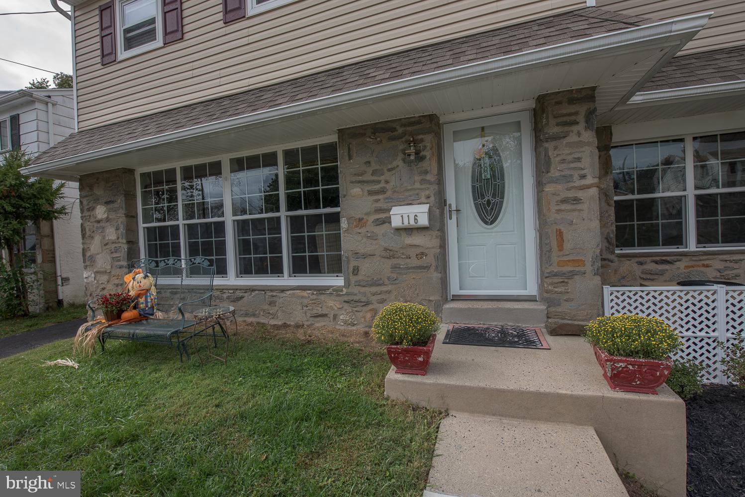 116 Lewis Road Havertown, PA 19083 - Photo 7 of 58