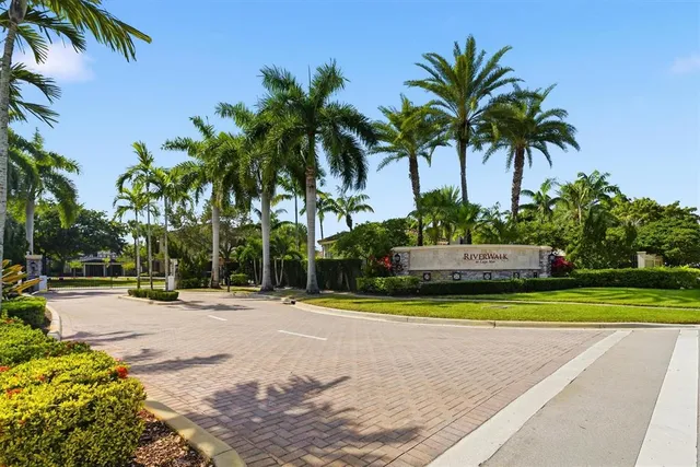$3,600 | 13023 Riverwalk Circle South, Unit 13023, Plantation, FL 33325