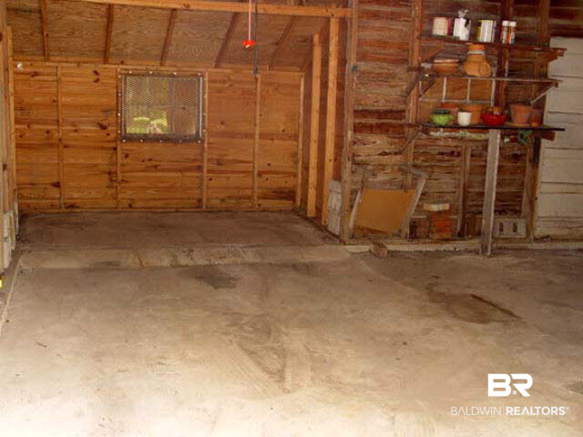 34205 West Barclay Avenue Lillian, AL 36549 - Photo 37 of 46 Right garage bay