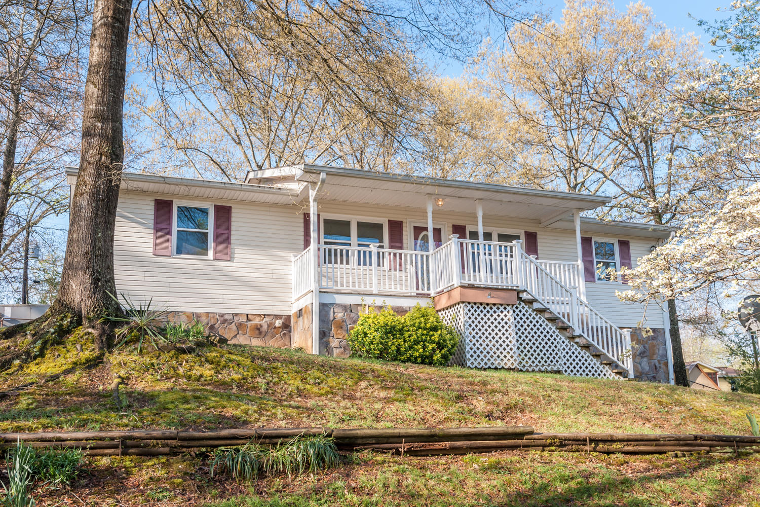 1626_N_Chester_Rd_03