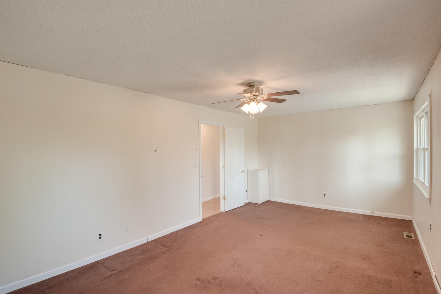 1626 North Chester Road Hixson, TN 37343 - Photo 19 of 30 1626_N_Chester_Rd_27