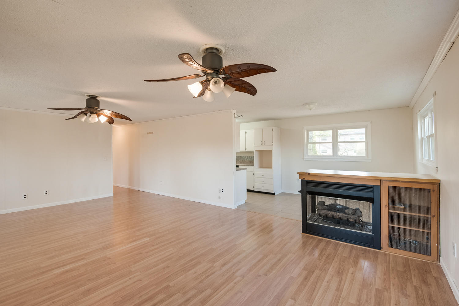 1626 North Chester Road Hixson, TN 37343 - Photo 6 of 30 1626_N_Chester_Rd_16