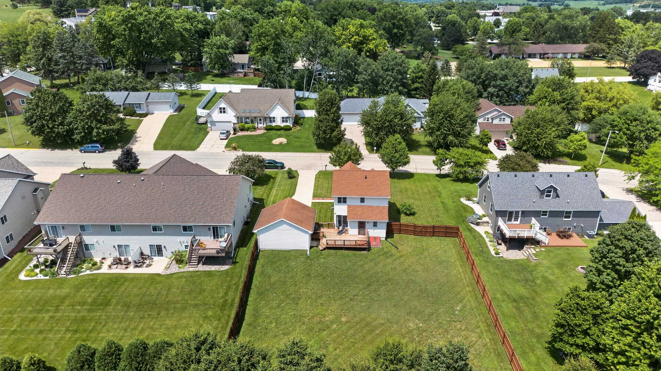 619 Windlach Street New Glarus, WI 53574 - Photo 35 of 37