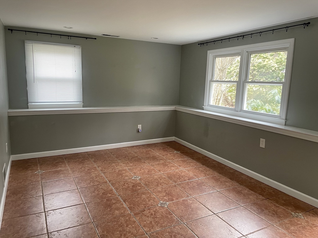 36 Avondale Road Longmeadow, MA 01106 - Photo 23 of 25 Gallery Image 23