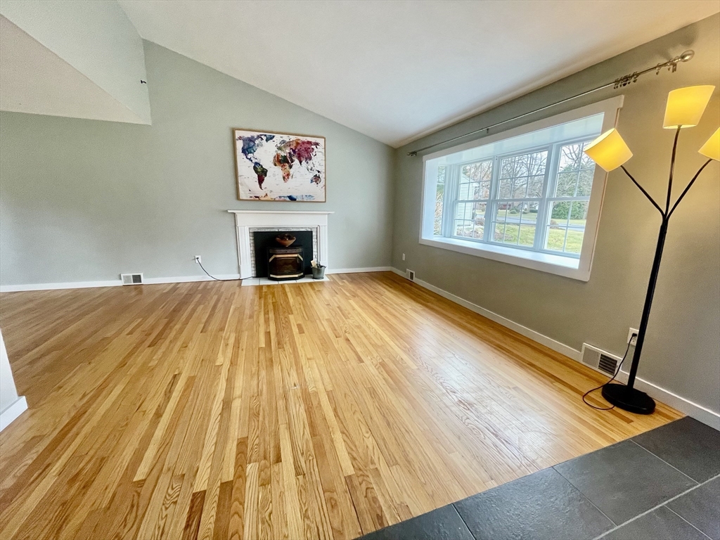 36 Avondale Road Longmeadow, MA 01106 - Photo 8 of 25 Gallery Image 8