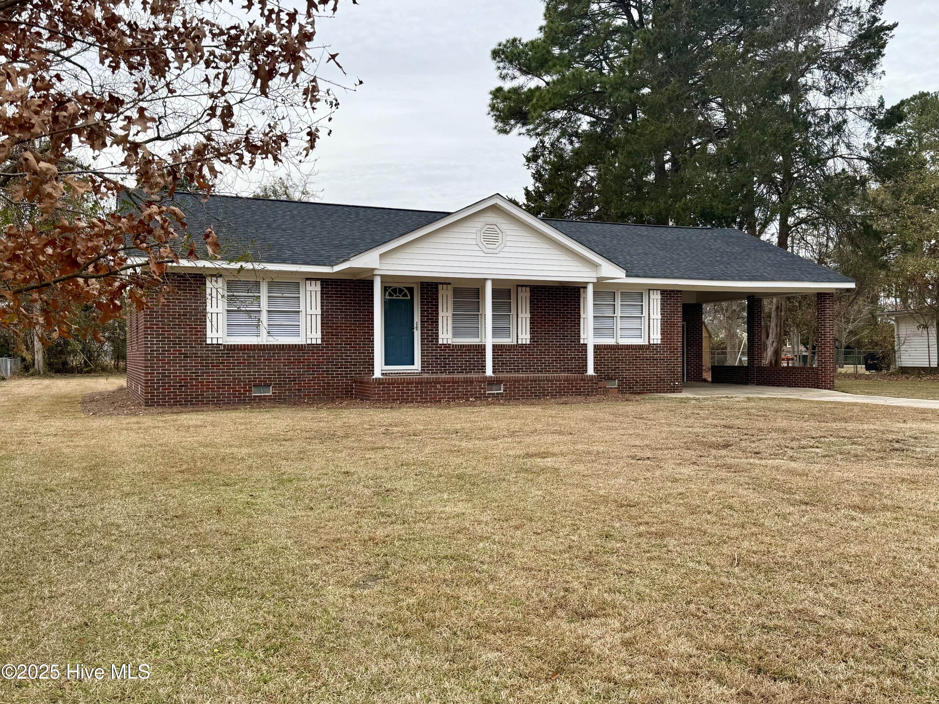 114 Beech Lane Washington, NC 27889 - Photo 2 of 52 Front of Home