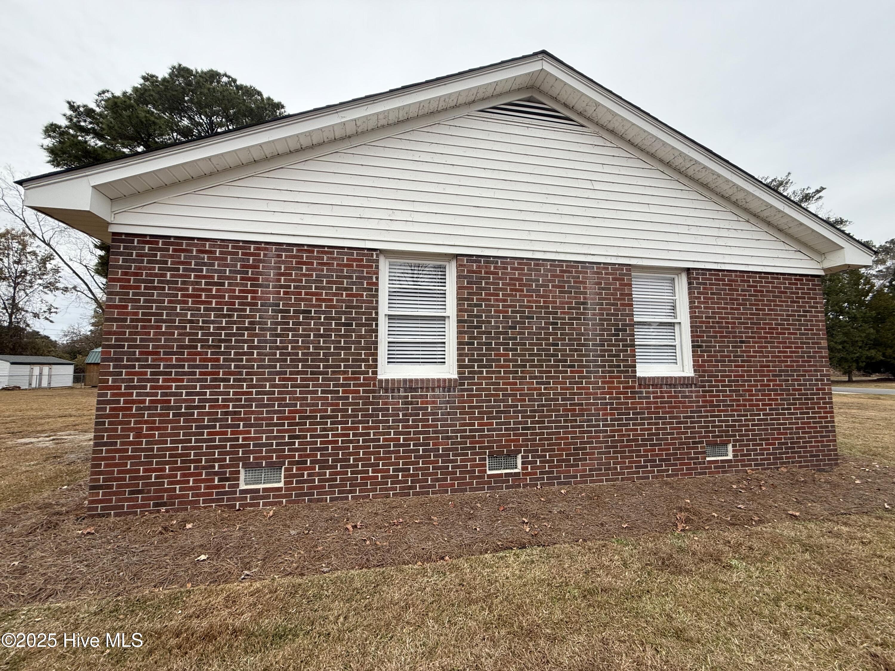 114 Beech Lane Washington, NC 27889 - Photo 6 of 52 Side of home