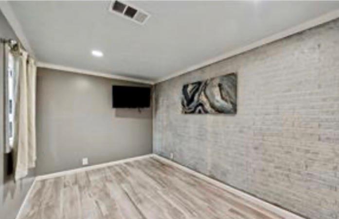 501 Highway 356 Apollo, PA 15613 - Photo 20 of 36 a view of a livingroom with wooden floor and a ceiling fan