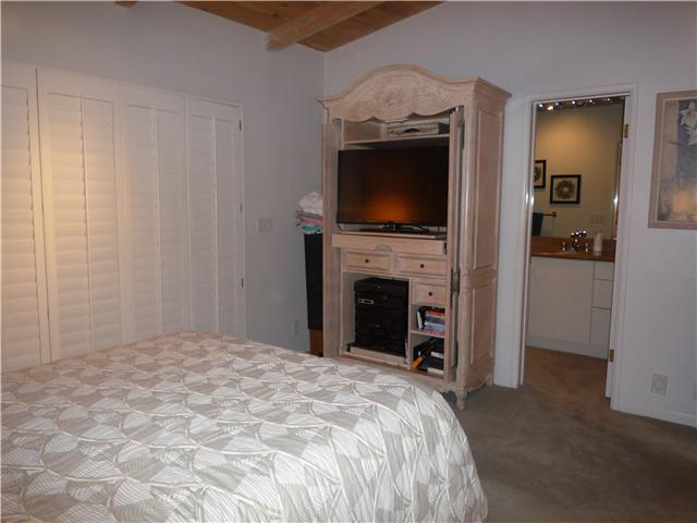 12152 Gay Rio Drive Lakeside, CA 92040 - Photo 18 of 24 Master bedroom