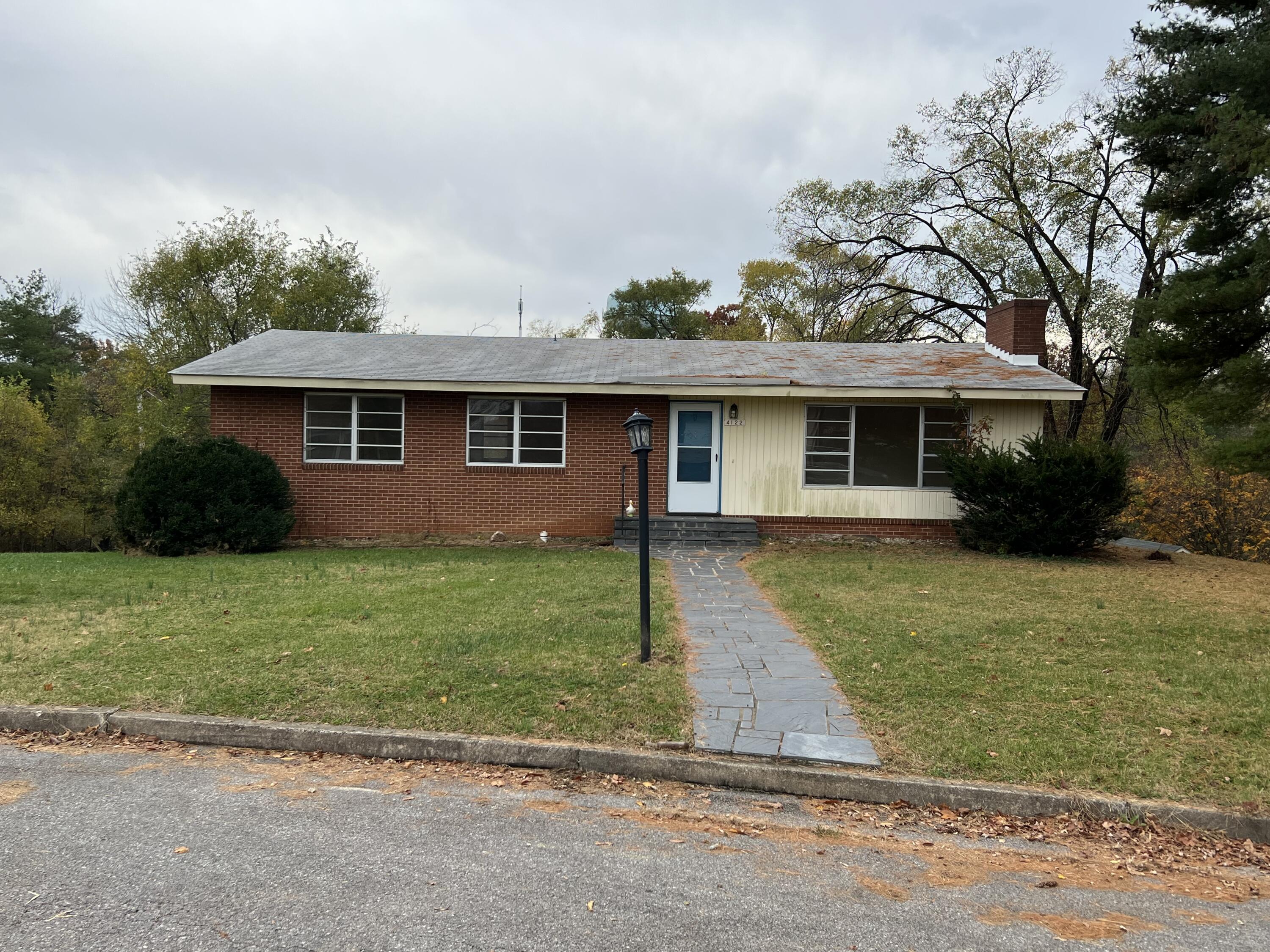 4122 High Acres Road Northwest Roanoke, VA 24017 - Photo 1 of 54 Photo Nov 02 2022, 2 29 55 PM