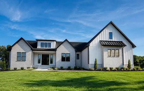 $899,900 | 5 Pace Road, Clarksville, TN 37043