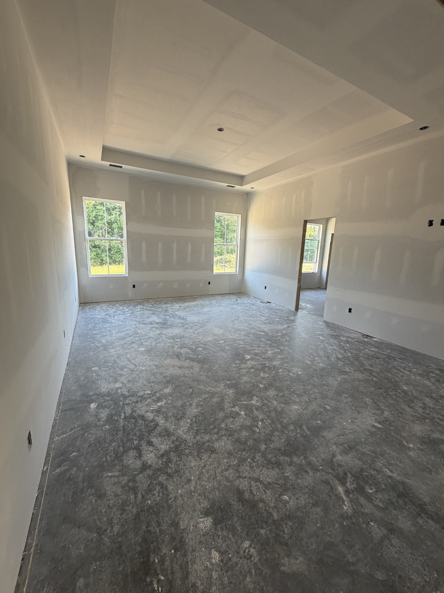 5 Pace Road Clarksville, TN 37043 - Photo 13 of 20 an empty room with windows