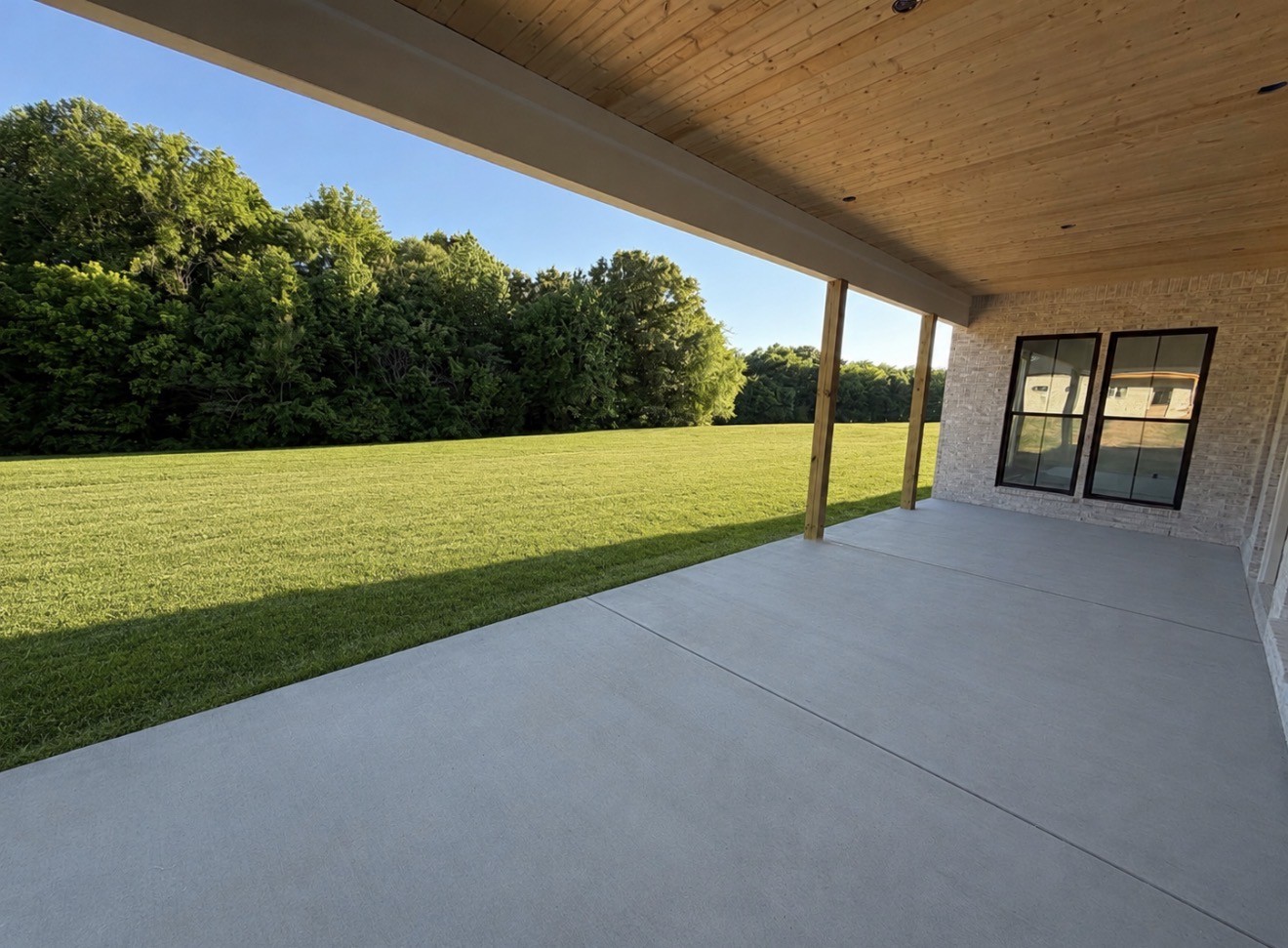 5 Pace Road Clarksville, TN 37043 - Photo 15 of 20 a view of an outdoor space and deck