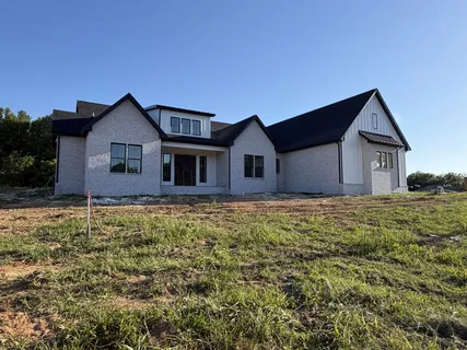 $899,900 | 5 Pace Road, Clarksville, TN 37043