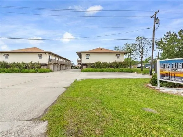 $1,200 | 4638 Pontchartrain Drive, Unit R, Slidell, LA 70458