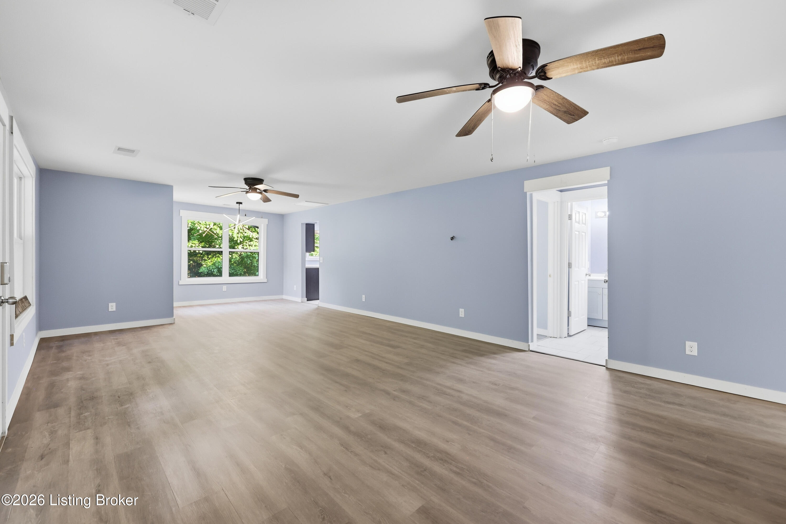 1540 Sims Valley Road Lawrenceburg, KY 40342 - Photo 12 of 48 Living Room