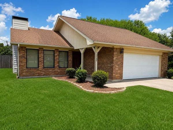 $2,000 | 9280 Manion Drive, Beaumont, TX 77706