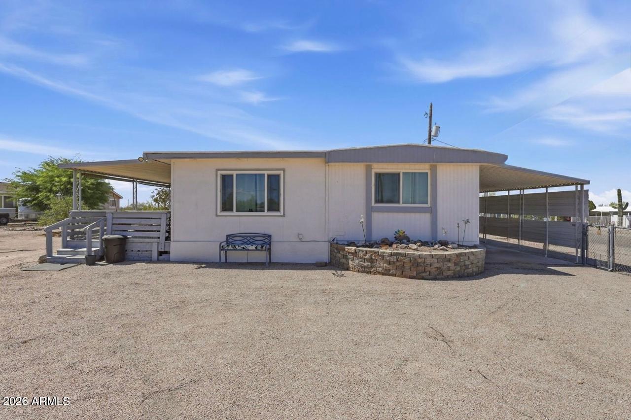 1823 South Hilton Road Apache Junction, AZ 85119 - Photo 2 of 41