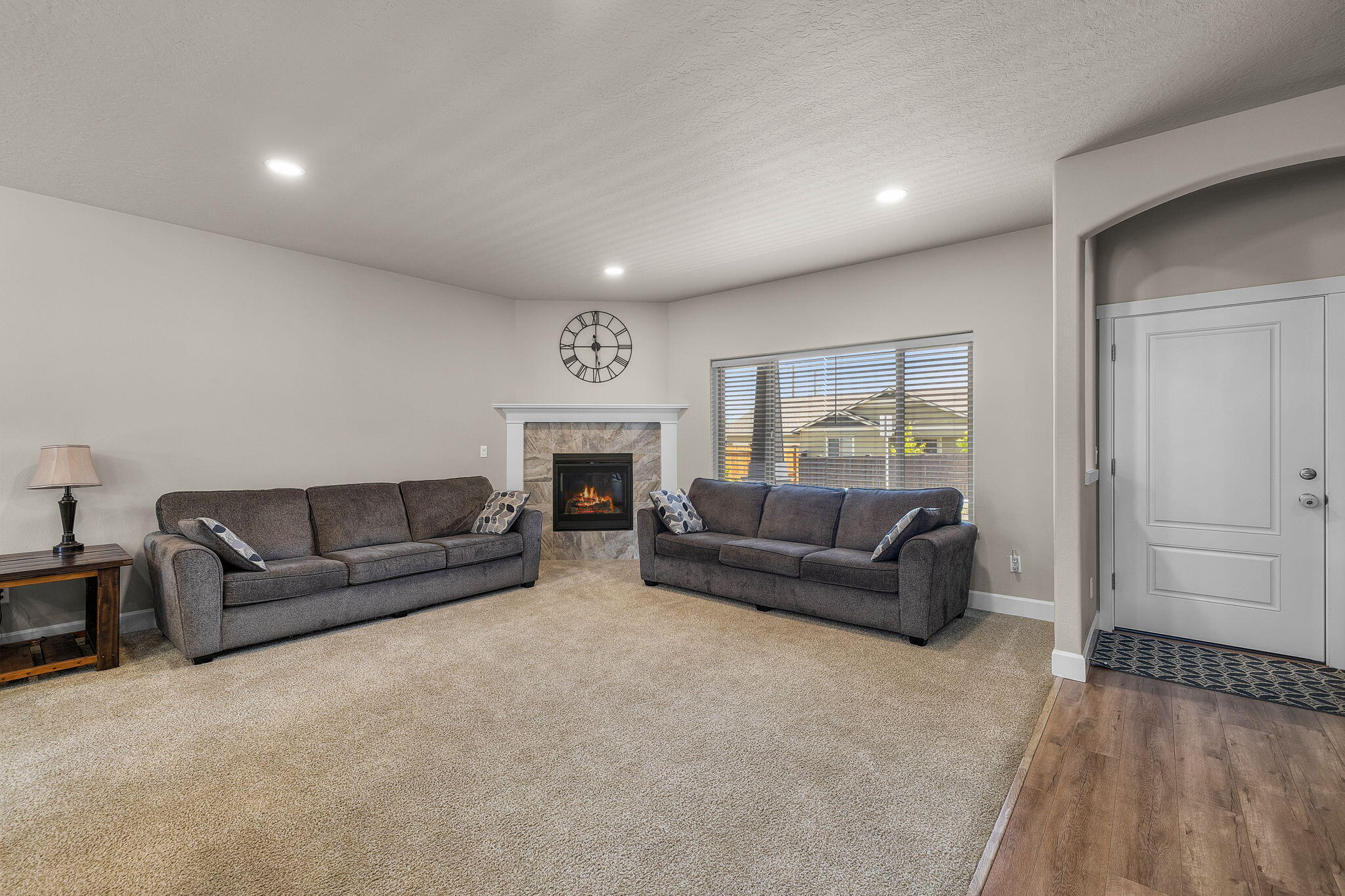 2366 Southwest Newberry Loop Redmond, OR 97756 - Photo 6 of 40 2024_05_18_2366_nw_newberry_loop_rdm-6