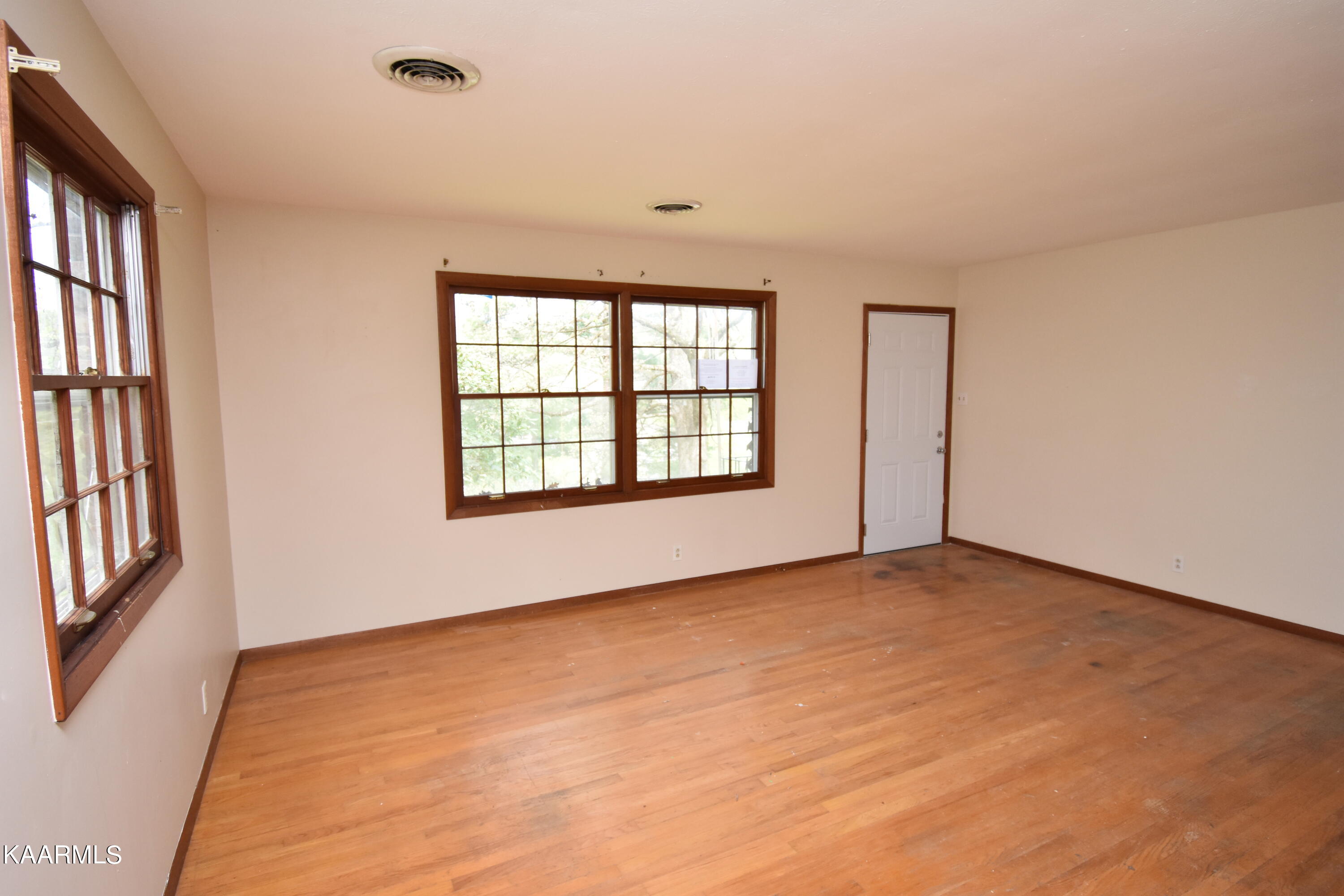 4310 Brown Gap Road Knoxville, TN 37918 - Photo 4 of 16 DSC_0015