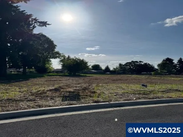$204,000 | 311 Northeast Clay Street, Sublimity, OR 97385