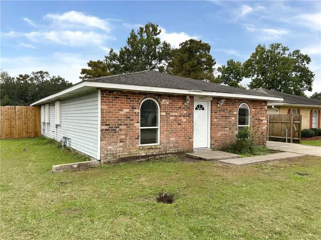 $85,000 | 2401 Taffy Drive, Marrero, LA 70072