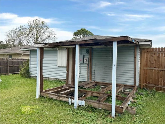 $85,000 | 2401 Taffy Drive, Marrero, LA 70072