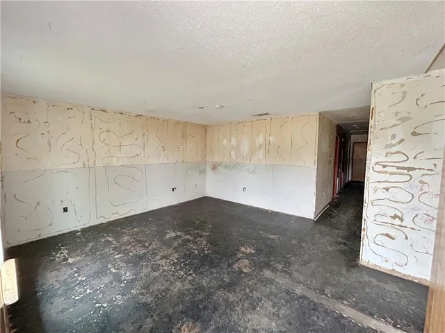 $85,000 | 2401 Taffy Drive, Marrero, LA 70072