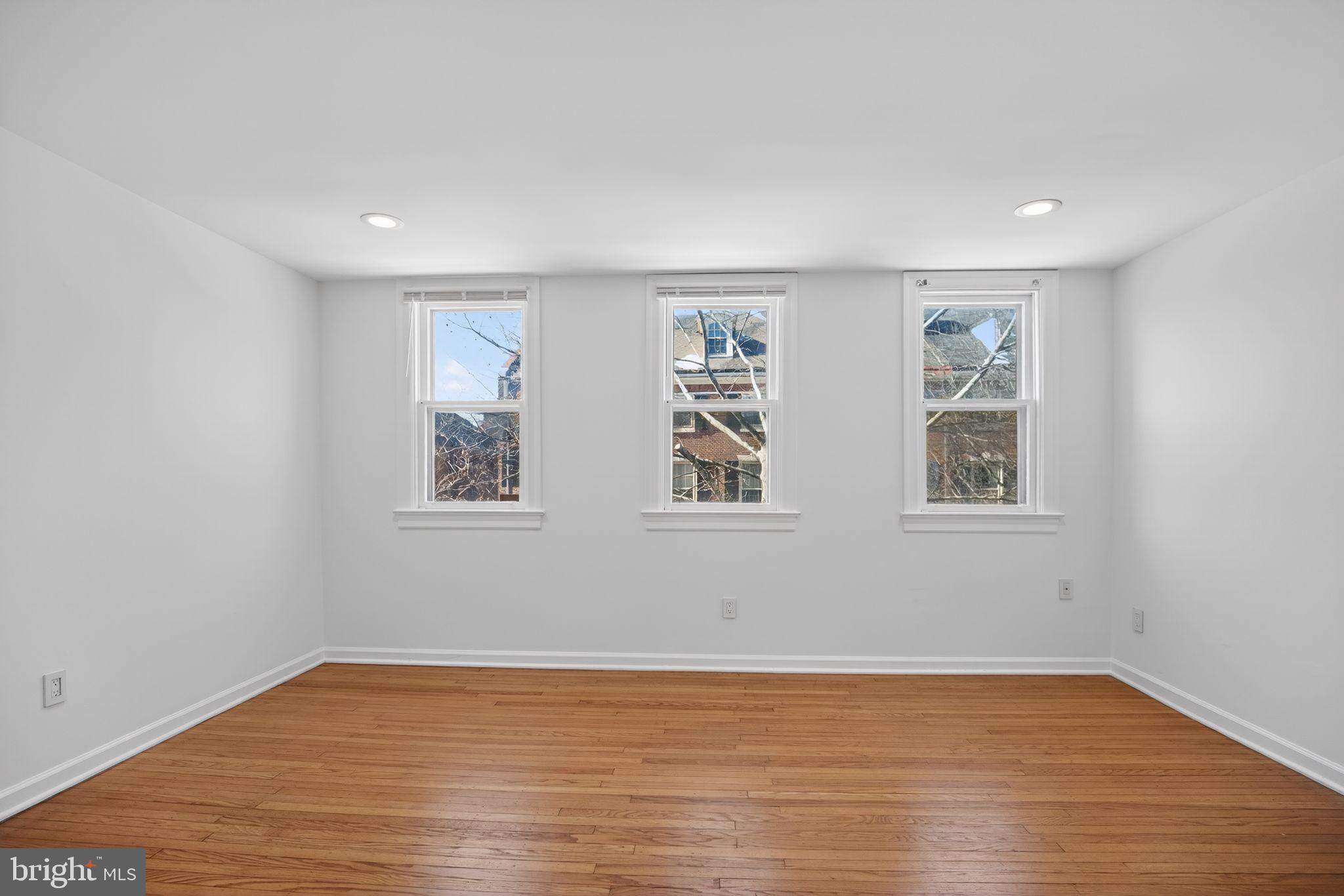 275 South 3rd Street Philadelphia, PA 19106 - Photo 12 of 17 3rd Floor: 3rd Bedroom