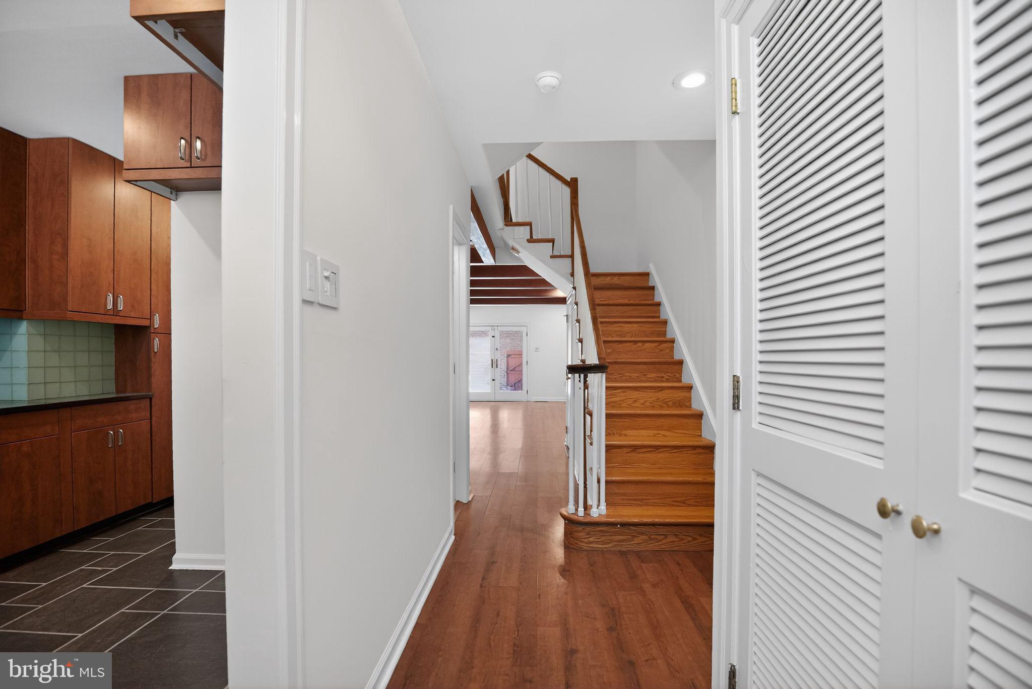 275 South 3rd Street Philadelphia, PA 19106 - Photo 2 of 17 275 S. 3rd Street.