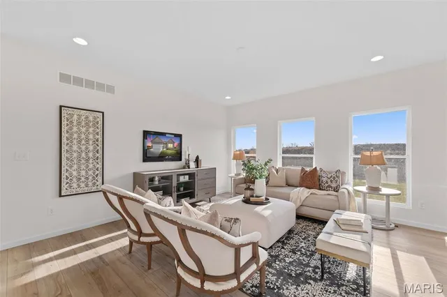 $398,990 | 1 Tbb Savoy @arlington Heights, Imperial, MO 63052